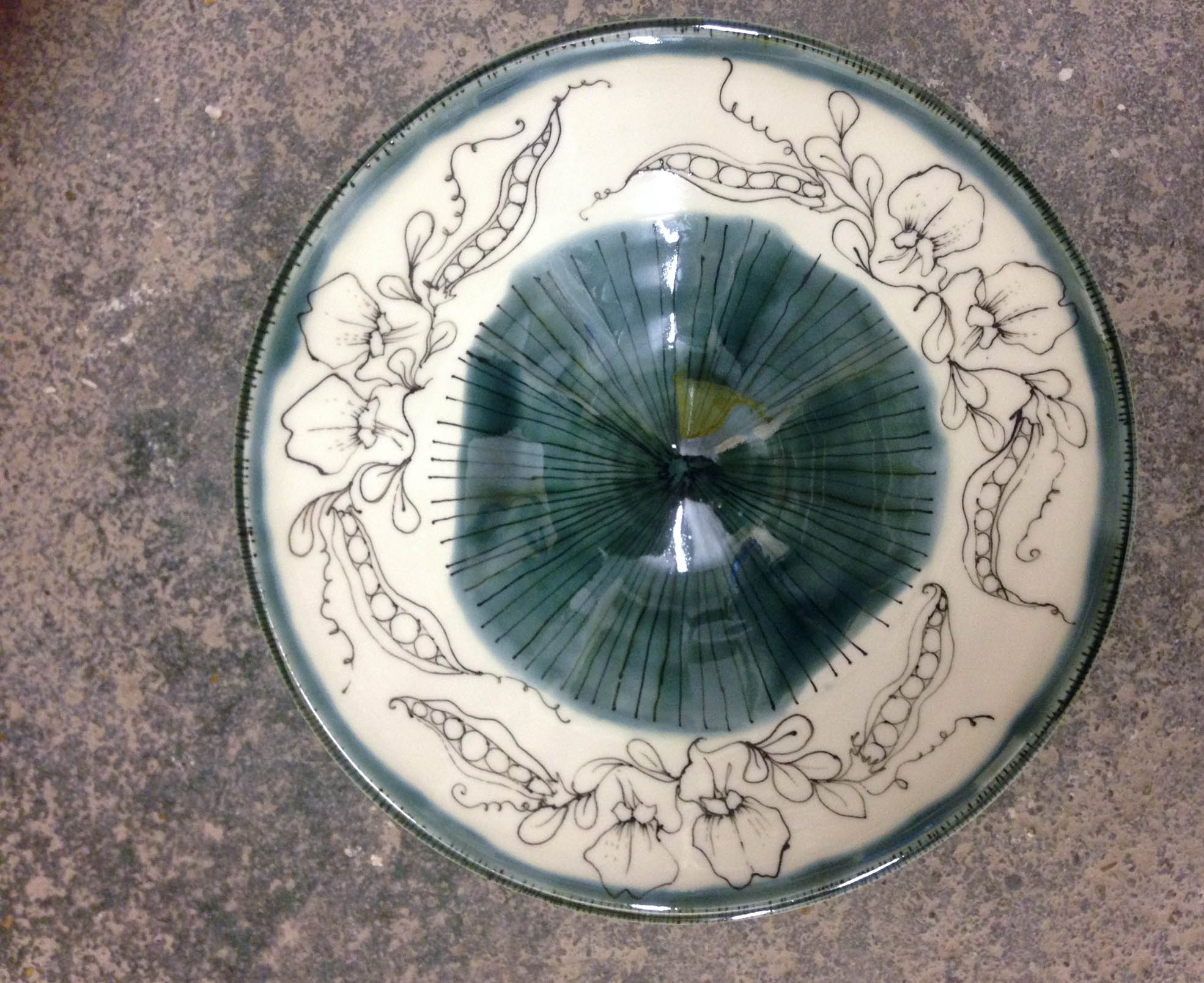 6 large wild pea bowl .jpg