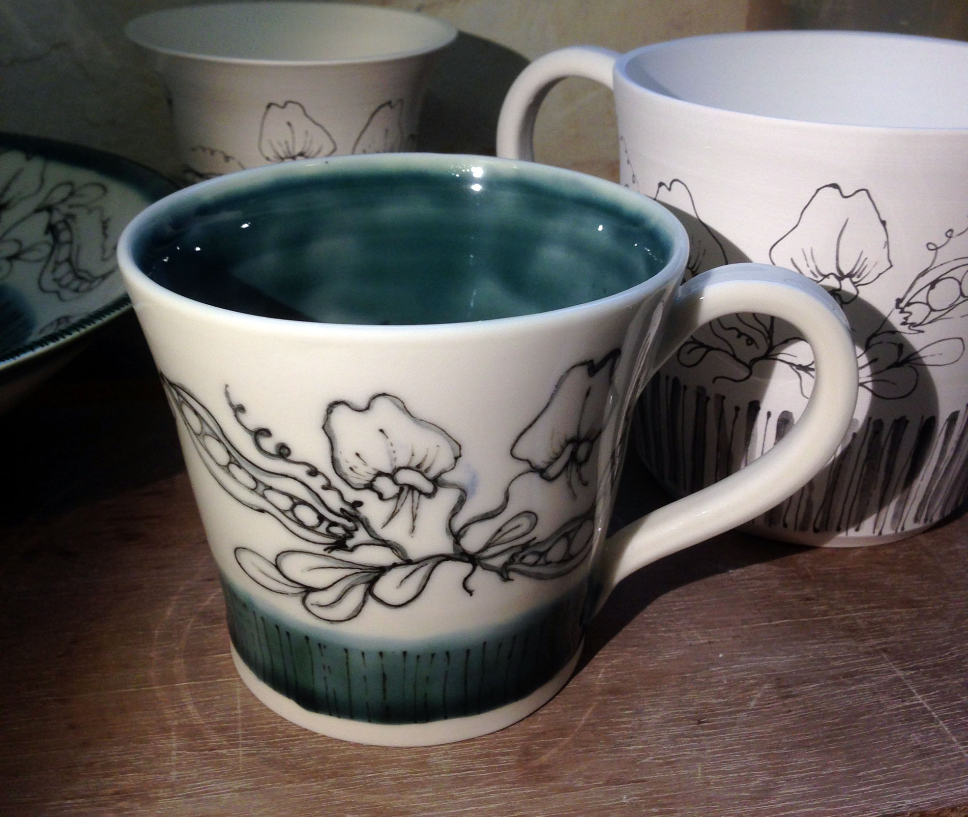 7 wild pea large mug