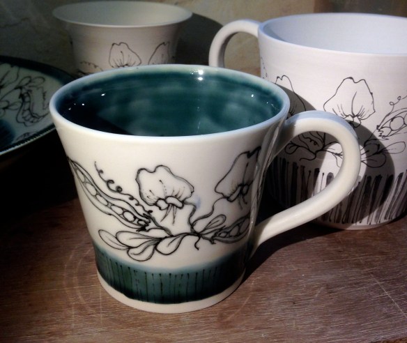 7 wild pea large mug